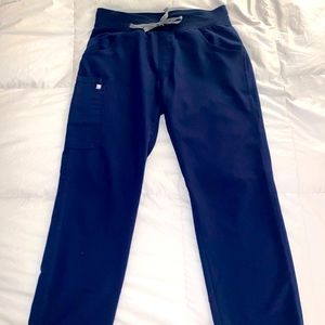 Figs Kade cargo scrub bottoms, medium tall, navy